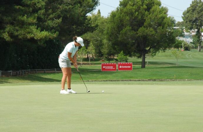 CARMEN ALONSO A UN GOLPE DE LA LÍDER LEATHEM EN EL SANTANDER GOLF TOUR, Revista de Golf para Mujeres, Ladies In Golf