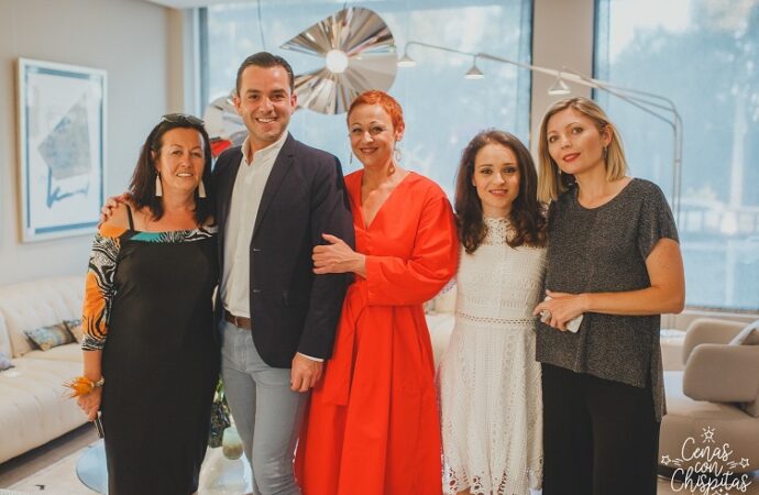 CENA CON CHISPITAS BY ANA PORRAS EN ROCHE BOBOIS MARBELLA El estilo de Manuel Espejo, Revista de Golf para Mujeres, Ladies In Golf