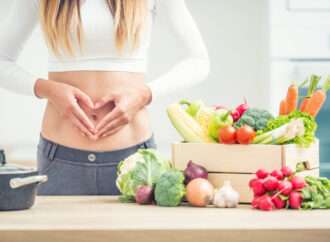 4TOP BENEFITS OF SEEING A NUTRITIONIST