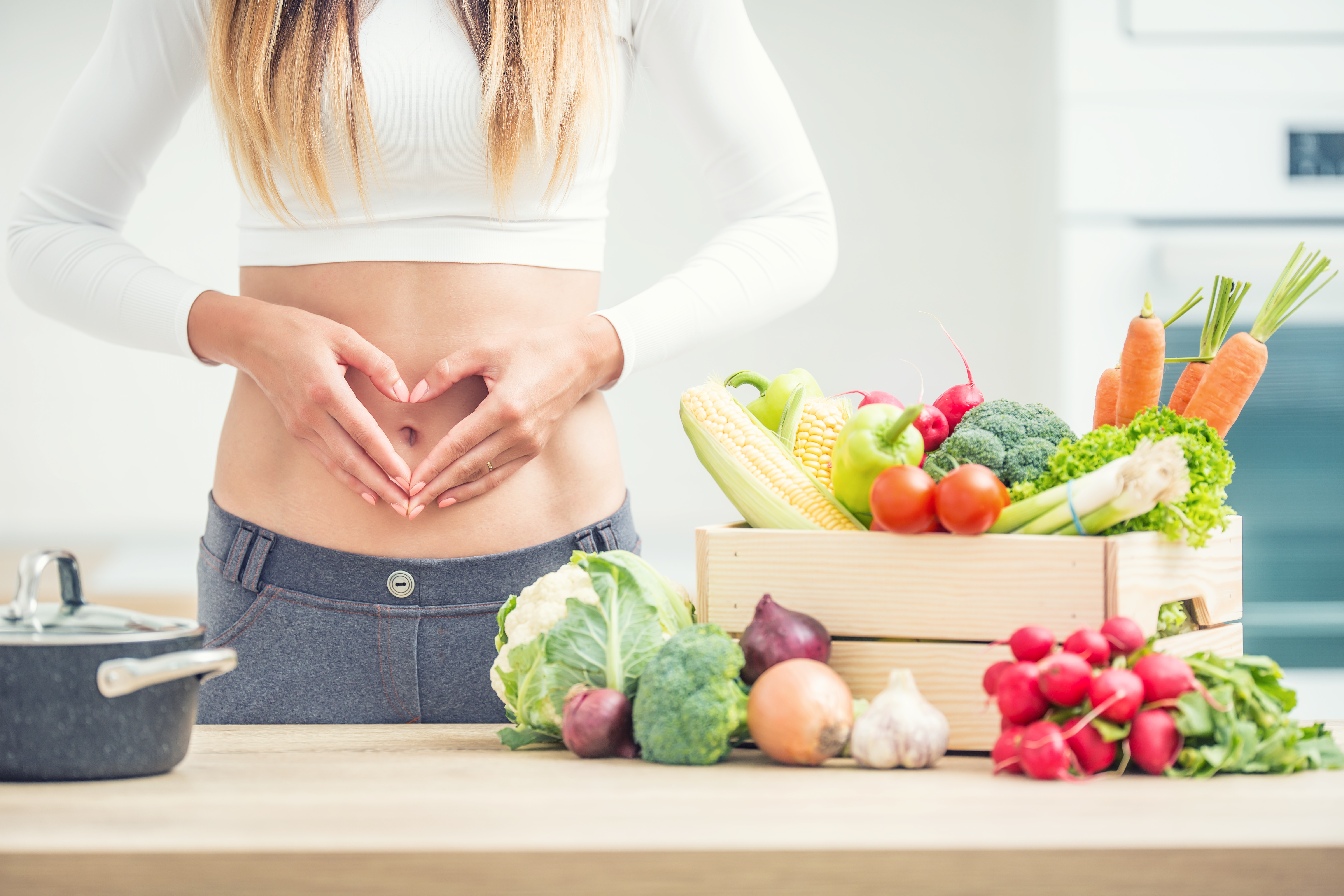 4TOP BENEFITS OF SEEING A NUTRITIONIST