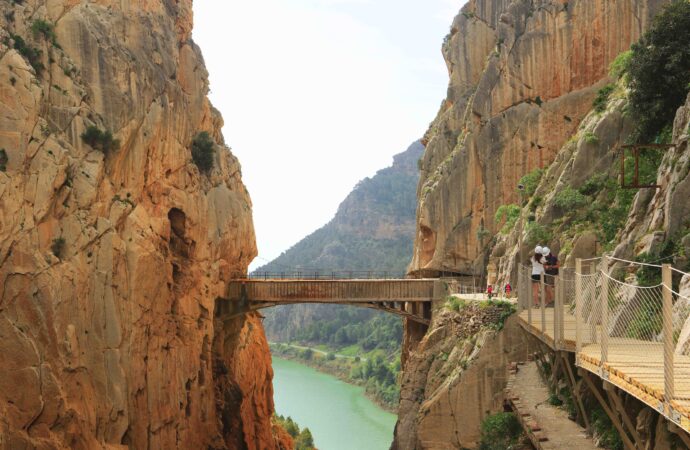 Ya puedes visitar virtualmente el Caminito del Rey, Revista de Golf para Mujeres, Ladies In Golf