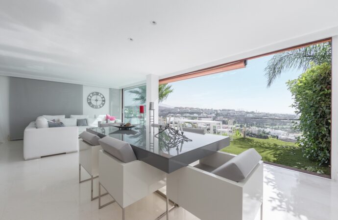 Apartamento de lujo en Los Flamingos, Revista de Golf para Mujeres, Ladies In Golf