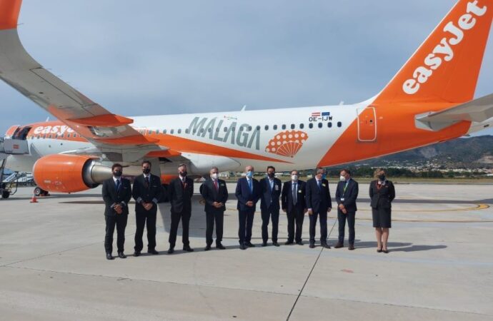 EasyJet inaugura su sede de M&aacute;laga, Revista de Golf para Mujeres, Ladies In Golf