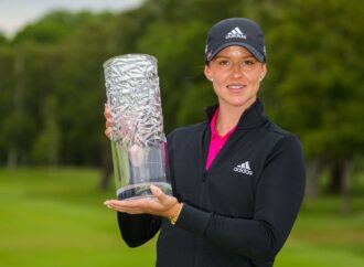 Linn Grant hace historia ganando el Volvo Scandinavian Mixed