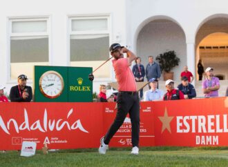 Hidalgo goes low to share Valderrama lead