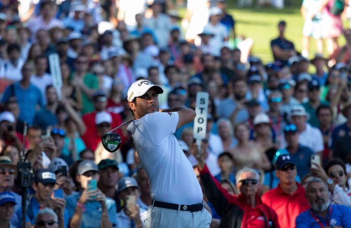 Adrián Otaegui líder en el Estrella Damm Andalucía, Revista de Golf para Mujeres, Ladies In Golf