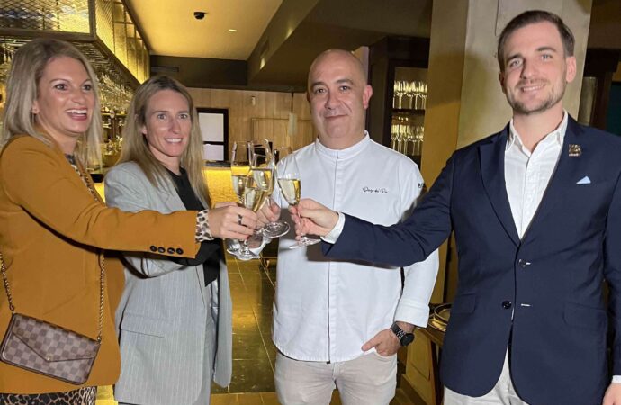 Brunch de Navidad y Año Nuevo en Boho Club, Revista de Golf para Mujeres, Ladies In Golf