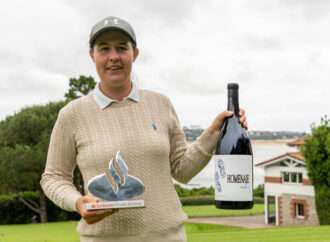 Primera victoria de Nina Pegova en el Santander Golf Tour