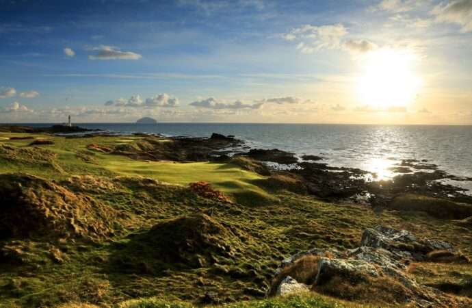 Dos campos del Trump Turnberry entre los mejores del mundo, Revista de Golf para Mujeres, Ladies In Golf