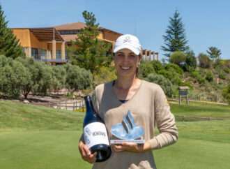 Elena Hualde, campeona del Santander Golf Tour Logroño