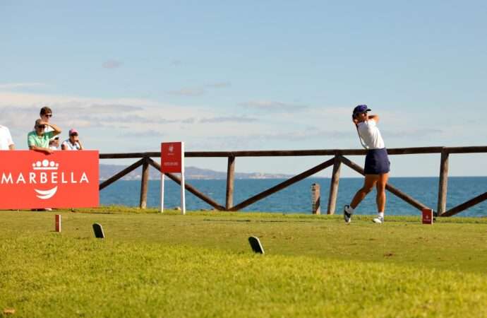 Ana Pel&aacute;ez mantiene su liderazgo en el Campeonato de Espa&ntilde;a, Revista de Golf para Mujeres, Ladies In Golf