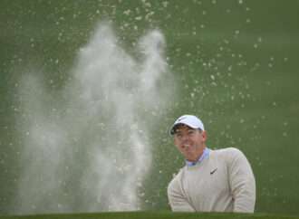 Rory McIlroy pone la directa hacia la chaqueta verde
