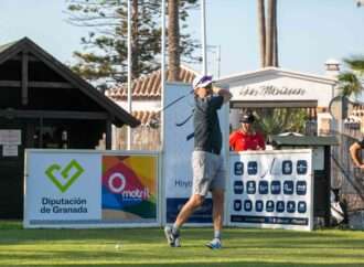 Más de un centenar de golfistas en el Circuito Albatros